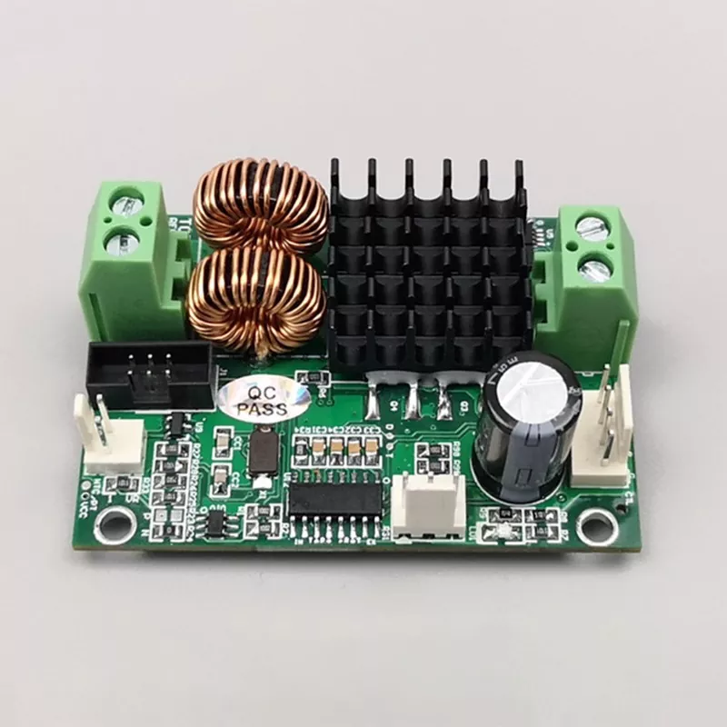 Regulátor teploty TCB-NC s kompaktní velikostí a vysokou přesností